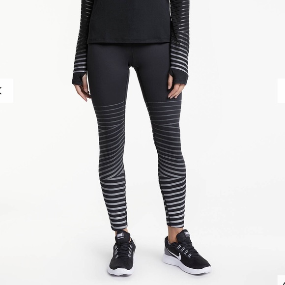 Nike Pants - Like New Nike Epic Lux Legging Black Medium